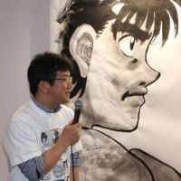 George MORIKAWA, le mangaka d'Hajime no Ippo porte le fameux tshirt dont nous vous avions parlé pour une action de charité.
