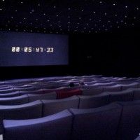 La présentation du film était dans un grand hôtel parisien. Je n'aurait pas soupçonné qu'il avait une belle salle de ciné