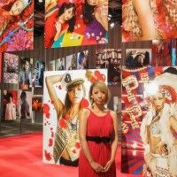 Expositions des photos de stars par Mika Ninagawa à Omotesando Hills jusqu'au 6 mai