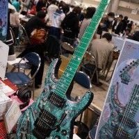 Fan de guitare customisée Hatsune Miku