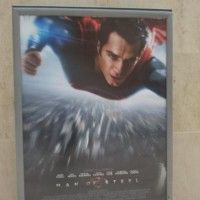 Man of  Steel s'affiche un peu partout. Nous avons hâte de découvrir le film.