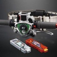 La ceinture Kamen Rider W est bien pour les adultes : 70-100 cm de tour de taille (10 500 yens)