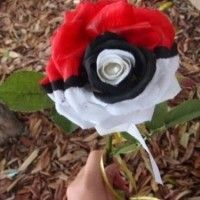 Une fleur Pokeball