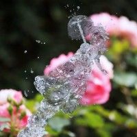 Effet d'eau Princesse Pêche par le studio Tamago. Si ce n'est pas un fake on se demande comment ils ont procédé?