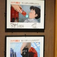Exposition Evangelion avec dédicace de Hideaki Anno dans le musée de café UCC au Japon