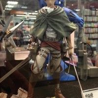 Superbe figurine de Levi dans L'Attaque des Titans