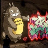 Totoro fait des graffitis