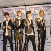 Photocall Teen Top à gagner https://www.facebook.com/events/447183175393008/