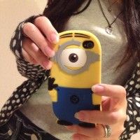 Une coque minion