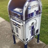 Une boite de lettre R2D2