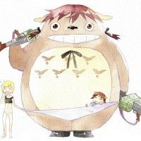 Une fille tire la culotte de Totoro