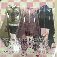 Des costumes Vocaloid à se faire prendre en photo avec, c'est génial