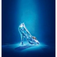 Alors que #Malefique n'est pas encore sorti, il faut savoir que #Disney prépare une version live de #Cendrillon.