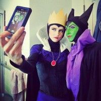 Avec #Malefique c'est la revanche des méchants de #Disney! #Cosplay #Selfie