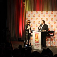 #Yoshiki est venu en personne pour annoncer sa présence à #JapanExpo! Il fera gagner 2 places pour son concert de X Japan à New York. Les... [lire la suite]