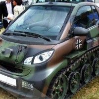 Voiture tank idéal pour traverser des zones de guerre!