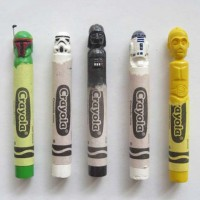 Pour dessiner, les crayolas sont plutôt pénibles! Mais pour la sculpture ca le fait plus. #StarWars