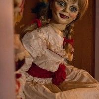 On vient de voir #Annabelle. On remercie la Warner de ne pas avoir eu l'idée de nous offrir la poupée. Elle est flippante!