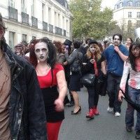 La #zombiewalk donne l'impression d'etre dans la serie #WalkingDead