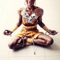 Cosplay flippant de Dhalsim Street Fighter