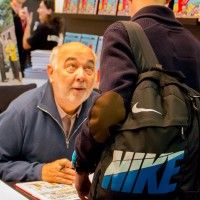 Mon éditeur est du même groupe que la BD #BenoitBrisefer. Gérard Jugnot était sur le même stand que moi. Trop content de l'avoir rencon... [lire la suite]