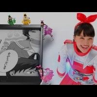 Les Momoiro Clover promouvoient Comico. Continuez-vous à lire les mangas sur papier ou êtes-vous passé en livre numérique ?