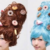 J'ai toujours dis qu'avoir des cheveux long c'était pratique pour avoir une réserve de nourriture!