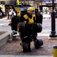 Un cosplay Transformers qui se transforme