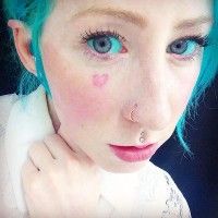 Certain tatoueur américain propose de tatouer le blanc des yeux. Une pratique jugée dangereuse par les médecins.  Qu'en pensez-vous?