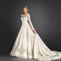 Robe de marié de cendrillon. Aimeriez vous vous marier dans cette robe?