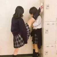 Nouvelle technique des japonaises pour intimider les garçons. Pensez-vous vraiment que ca marche ?