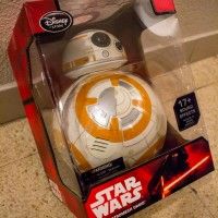 Nous avons reçu hier le #Jouet le plus convoité de la galaxie. D'après des semaines de rupture, Le #Bb8 est enfin dispo au #DisneyStore. ... [lire la suite]