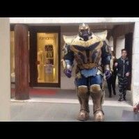 #Cosplay gigantesque de Thanos