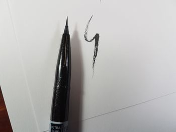 Magnifique traînée calligraphique